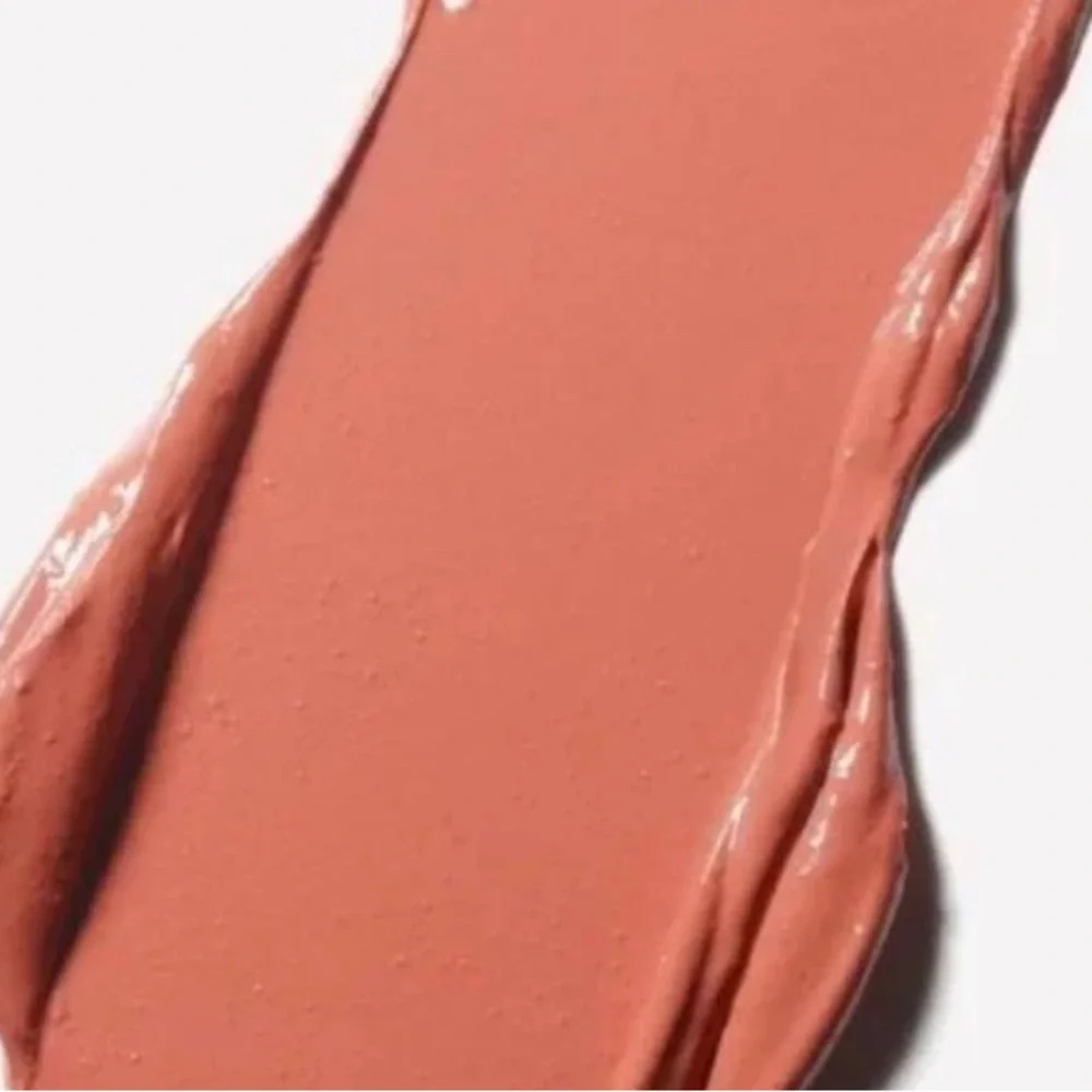 MAC Cosmetics LOVE ME LIPSTICK 👄 Très Blasé 404 👄 NIB - Picture 3 of 6